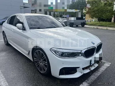 Photo 1 of 27: 2020 BMW 530i M Sport Package — Korean insurance auction