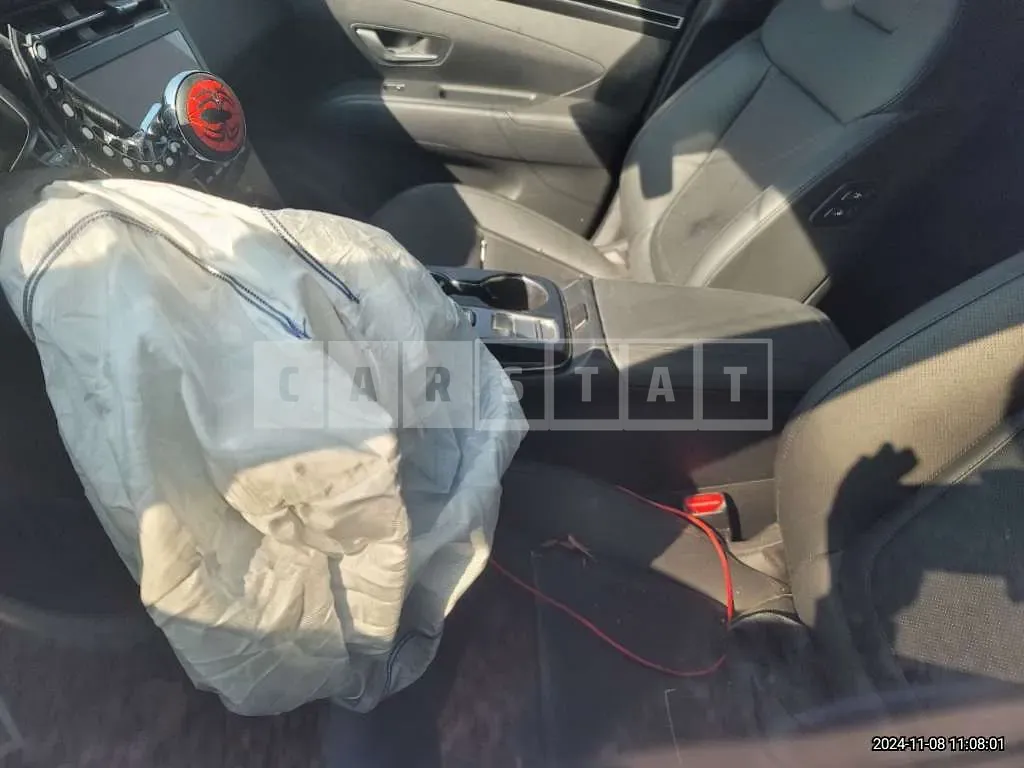 Photo 2 of 13: 2022 Hyundai Tucson — Korean insurance auction