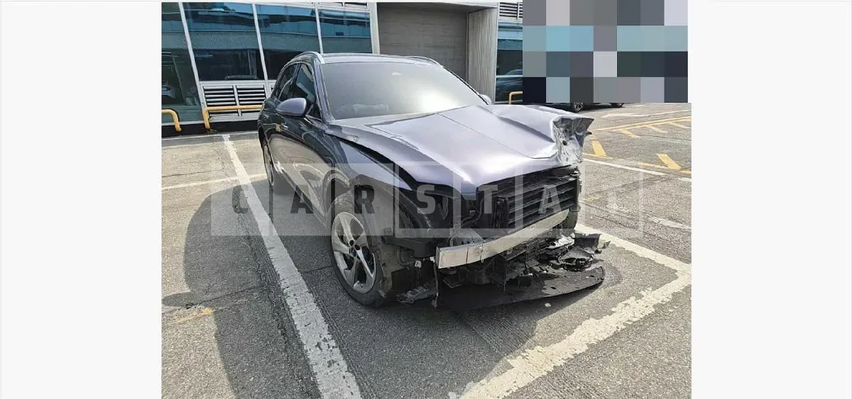 Photo 2 of 20: 2024 Genesis GV70 — Korean insurance auction
