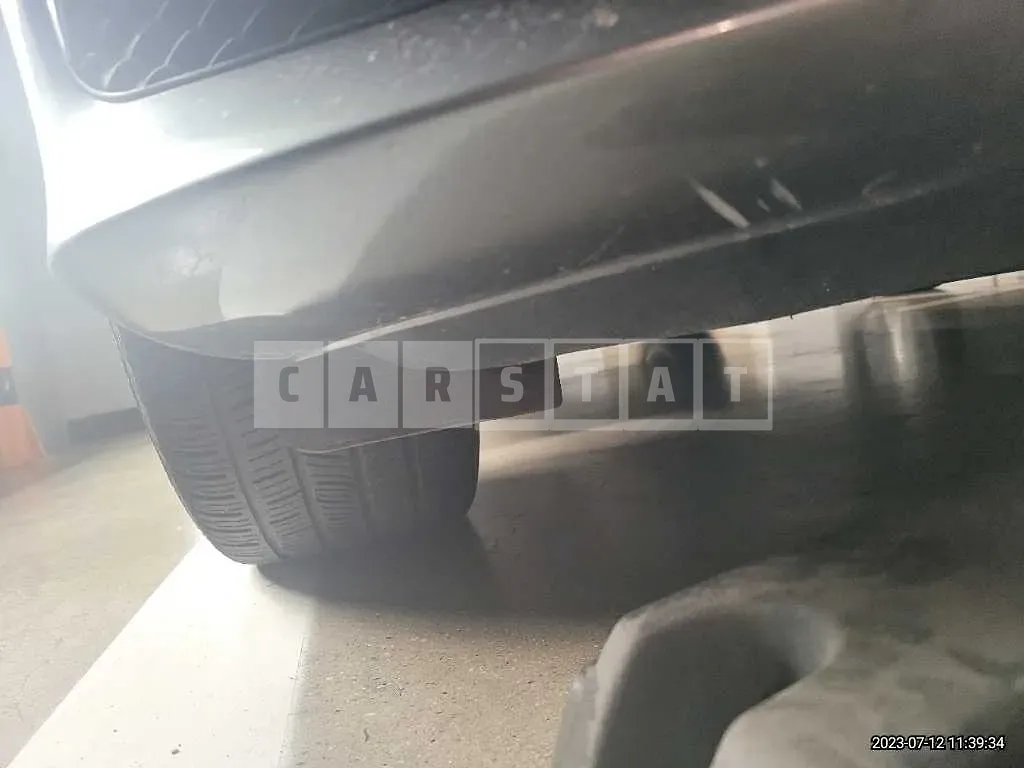Photo 2 of 40: 2019 Mercedes-Benz E300, VIN WDDZF4JB5KA532294 — Korean insurance auction