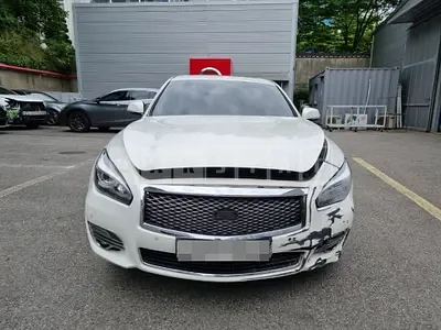 Photo 1 of 31: 2015 Infiniti Q70 3.0d, VIN JNKDY11E7FM580048 — Korean insurance auction