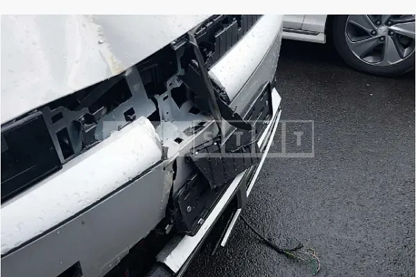 Photo 2 of 28: 2024 Hyundai Modern Ionic 5 — Korean insurance auction