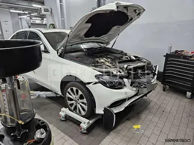 Photo 1 of 5: 2019 Mercedes-Benz E220 d — Korean insurance auction