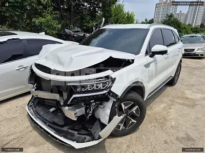 Photo 1 of 31: 2023 Kia Sorento Hybrid, VIN KNARK81GDPA194658 — Korean insurance auction