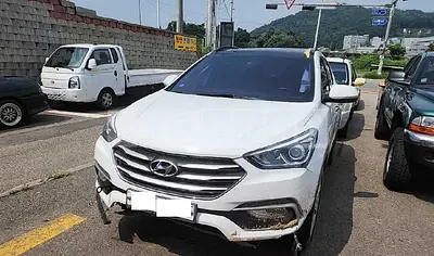 Photo 1 of 39: 2016 Hyundai Santa Fe, VIN KMHSW81UDGU691140 — Korean insurance auction
