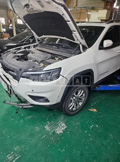 Photo 1 of 19: 2019 Jeep Zip Cherokee 2.4, VIN 1C4PJMCBXKD166702 — Korean insurance auction