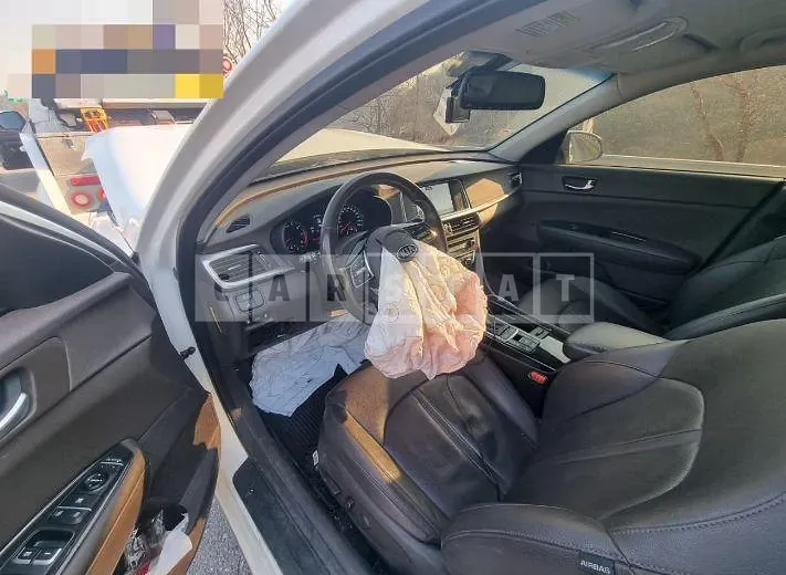 Photo 2 of 7: 2018 Kia K5 2.0, VIN KNAGU411BKA283583 — Korean insurance auction