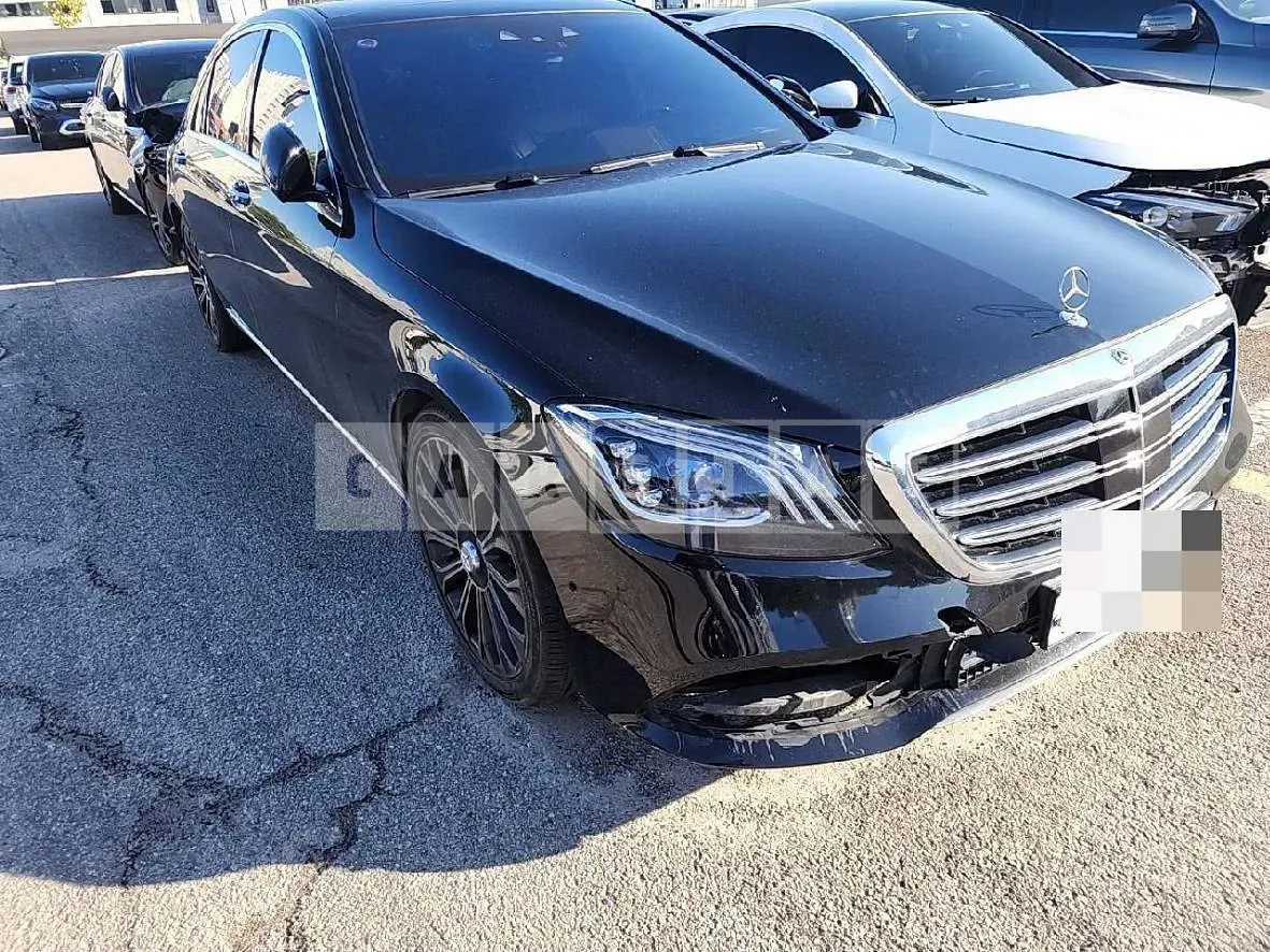 Photo 2 of 56: 2020 Mercedes-Benz S560 4Matic, VIN W1KUG8GB4LA565844 — Korean insurance auction