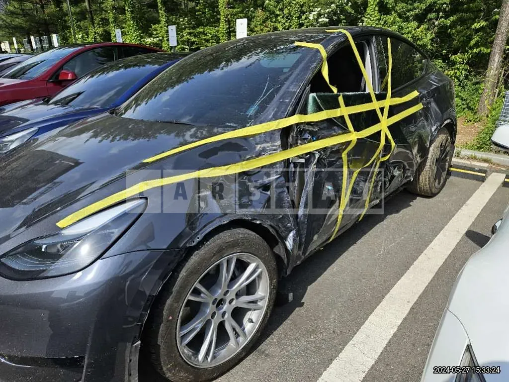 Photo 2 of 8: 2024 Tesla Model Y RWD — Korean insurance auction