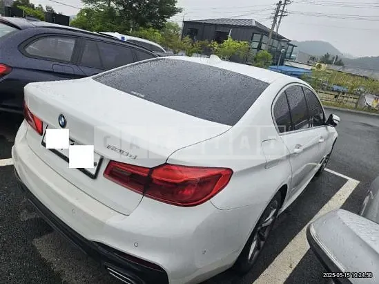 Photo 2 of 15: 2019 BMW 520d M Sport Package — Korean insurance auction