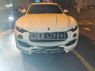 Photo 1 of 15: 2018 Maserati Levante Diesel, VIN ZN661TUG8JX289362 — Korean insurance auction
