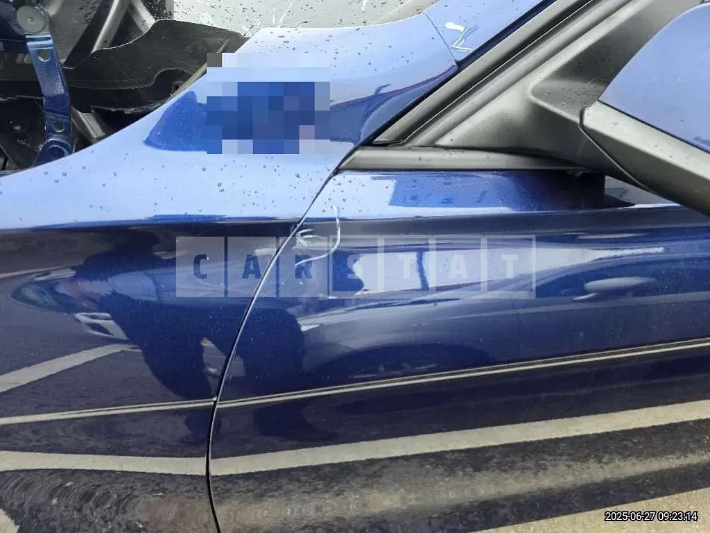 Photo 2 of 17: 2018 BMW 320d — Korean insurance auction