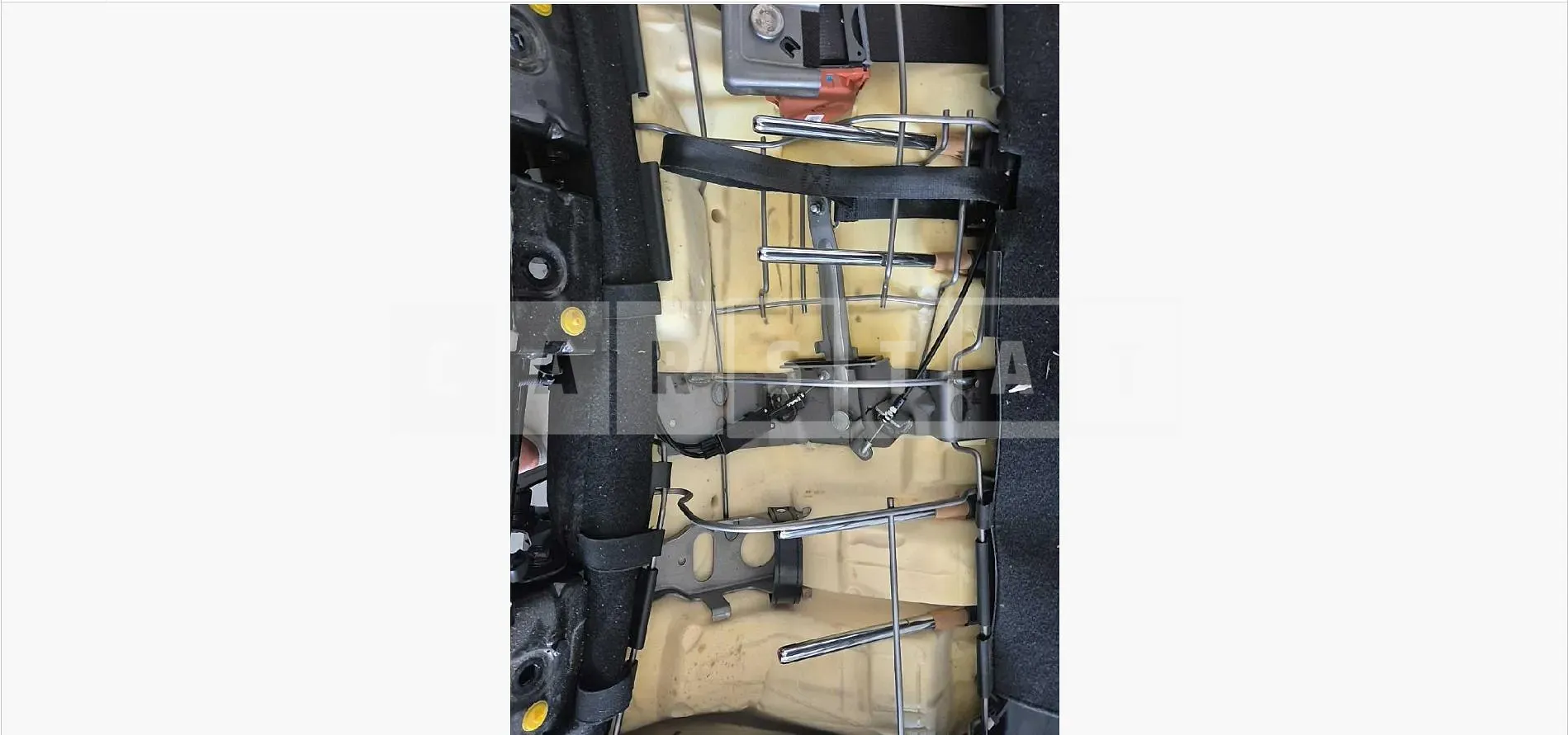 Photo 2 of 22: 2020 Kia (parts) Carnival Back Seat — Korean insurance auction
