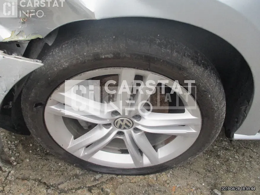 Photo 2 of 22: 2015 Volkswagen Passat 2.0 TDI — Korean insurance auction