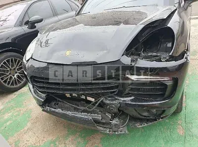 Photo 1 of 61: 2016 Porsche Cayenne, VIN WP1AF2922GLA45760 — Korean insurance auction