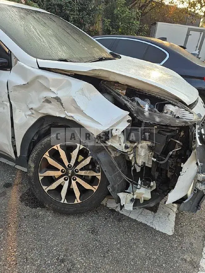 Photo 2 of 22: 2016 Kia Sportage — Korean insurance auction