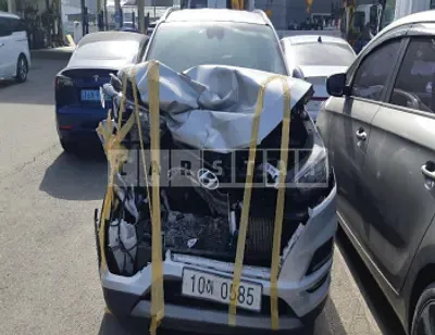 Photo 1 of 11: 2019 Hyundai Tucson, VIN KMHJ381ABKU043629 — Korean insurance auction
