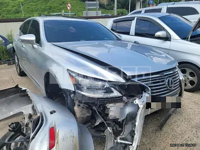 2014 Lexus LS460 4WD
