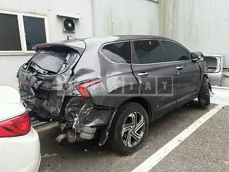 Photo 2 of 25: 2021 Hyundai Santa Fe, VIN KMHS281HGMU332713 — Korean insurance auction