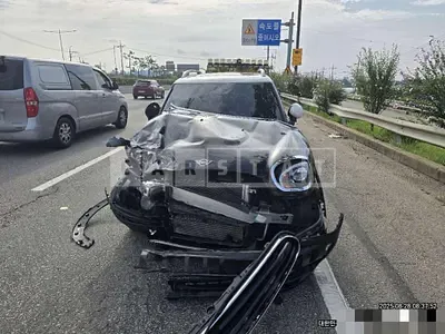 Photo 1 of 5: 2019 MINI Cooper D Countryman ALL4 — Korean insurance auction