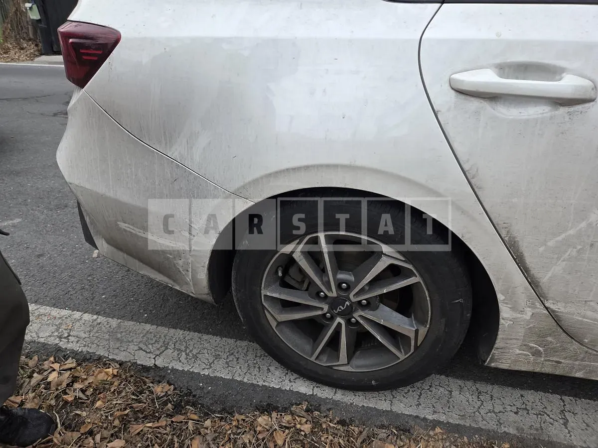 Photo 2 of 10: 2022 Kia Kz — Korean insurance auction