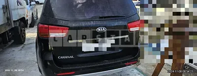 Photo 1 of 13: 2017 Kia Carnivals — Korean insurance auction