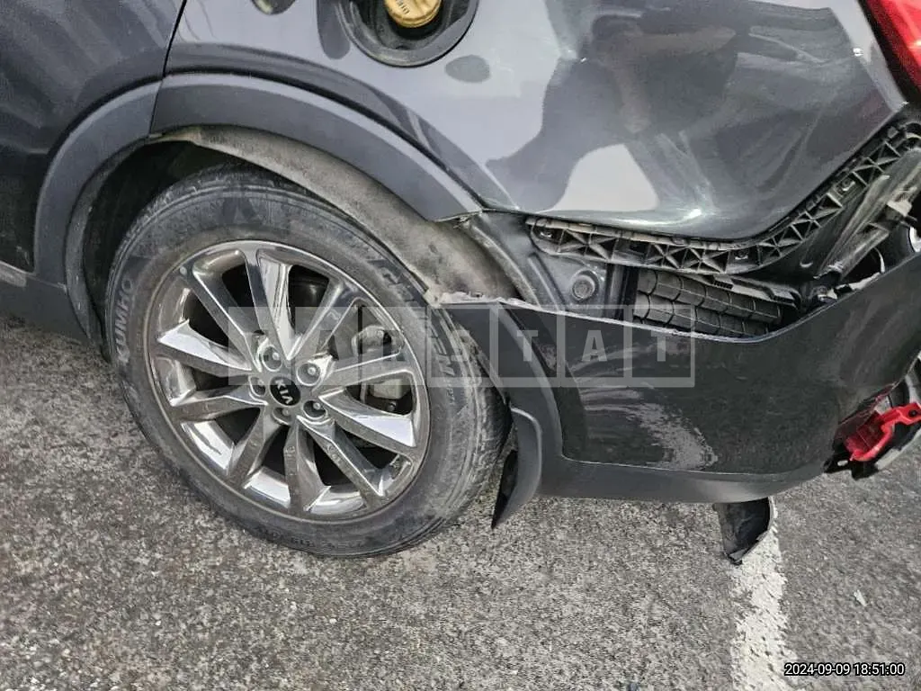 Photo 2 of 36: 2017 Kia Sorento — Korean insurance auction