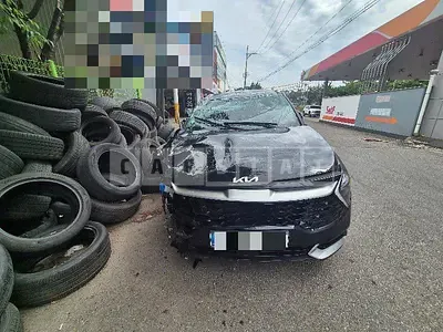 Photo 1 of 13: 2023 Kia Sportage — Korean insurance auction