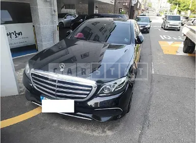 Photo 1 of 19: 2019 Mercedes-Benz E220 d 4Matic — Korean insurance auction