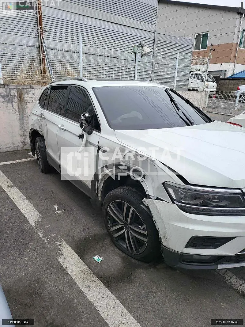 Photo 2 of 19: 2020 Volkswagen Tiguan All Space 2.0 TDI, VIN WVGZZZ5NZLM171484 — Korean insurance auction