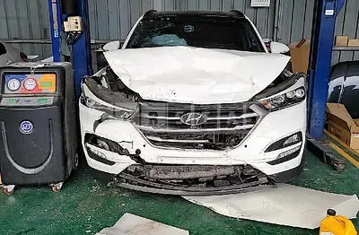 Photo 1 of 10: 2016 Hyundai Tucson, VIN KMHJ3815GGU192891 — Korean insurance auction