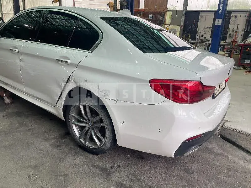 Photo 2 of 30: 2017 BMW 520d, VIN WBAJC3108JG994124 — Korean insurance auction