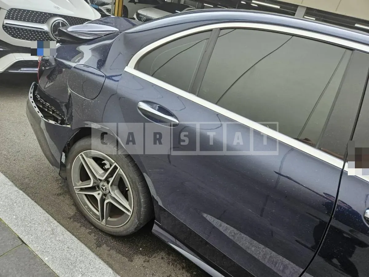 Photo 2 of 19: 2019 Mercedes-Benz C220 d 4Matic — Korean insurance auction