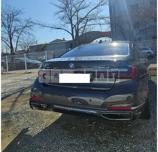 Photo 2 of 36: 2021 BMW 730Ld xDrive — Korean insurance auction