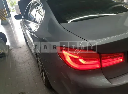 Photo 2 of 14: 2018 BMW 520d, VIN WBAJC3109JG995993 — Korean insurance auction