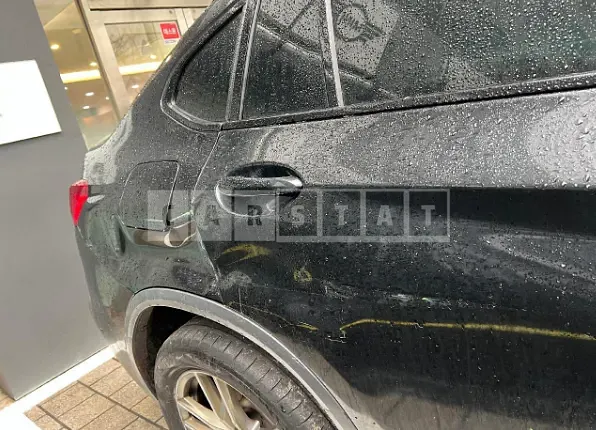 Photo 2 of 38: 2020 BMW X4 xDrive20i M Sport X, VIN WBA2V9104L9D46257 — Korean insurance auction