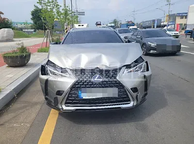 Photo 1 of 15: 2021 Lexus UX250h 2WD, VIN JTHP6JBH2N2119796 — Korean insurance auction