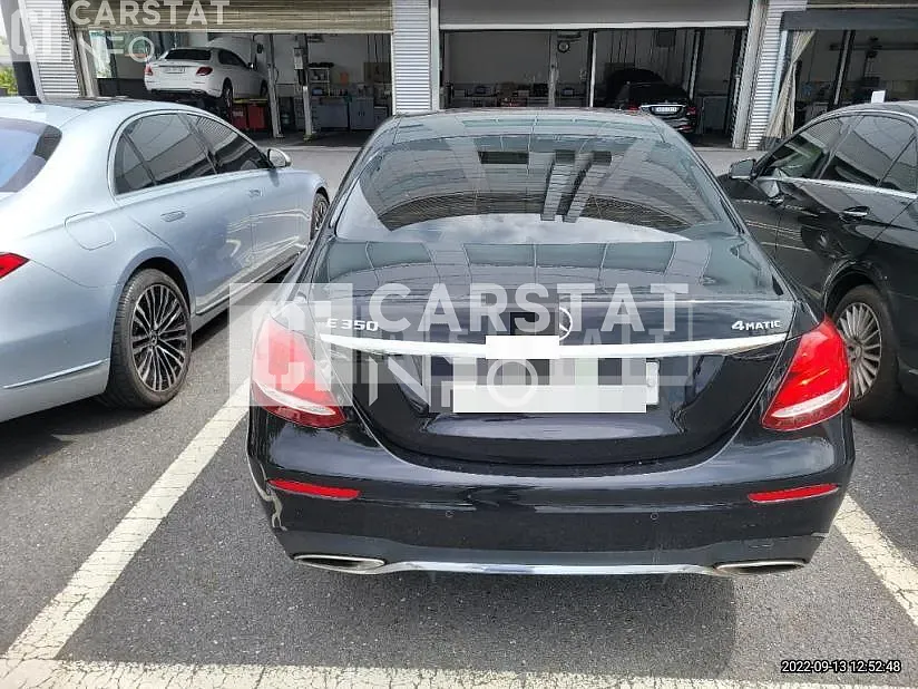 Photo 2 of 17: 2019 Mercedes-Benz E350 4Matic — Korean insurance auction