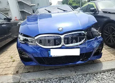 Photo 1 of 43: 2022 BMW 320i, VIN WBA5X5102NFM31390 — Korean insurance auction