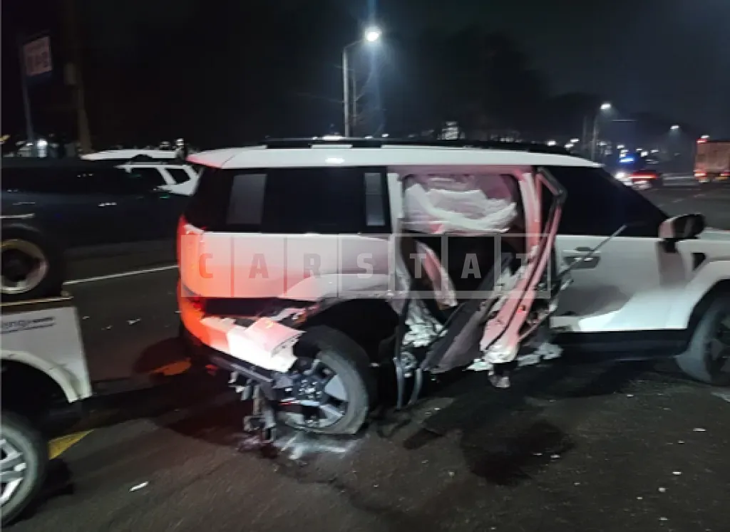 Photo 2 of 10: 2024 Hyundai Santa Fe — Korean insurance auction