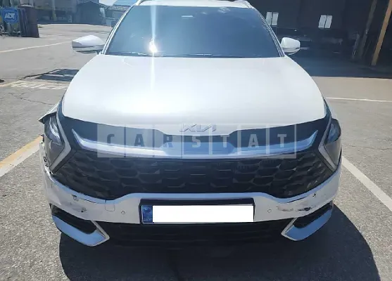 Photo 2 of 17: 2024 Kia Sportage — Korean insurance auction