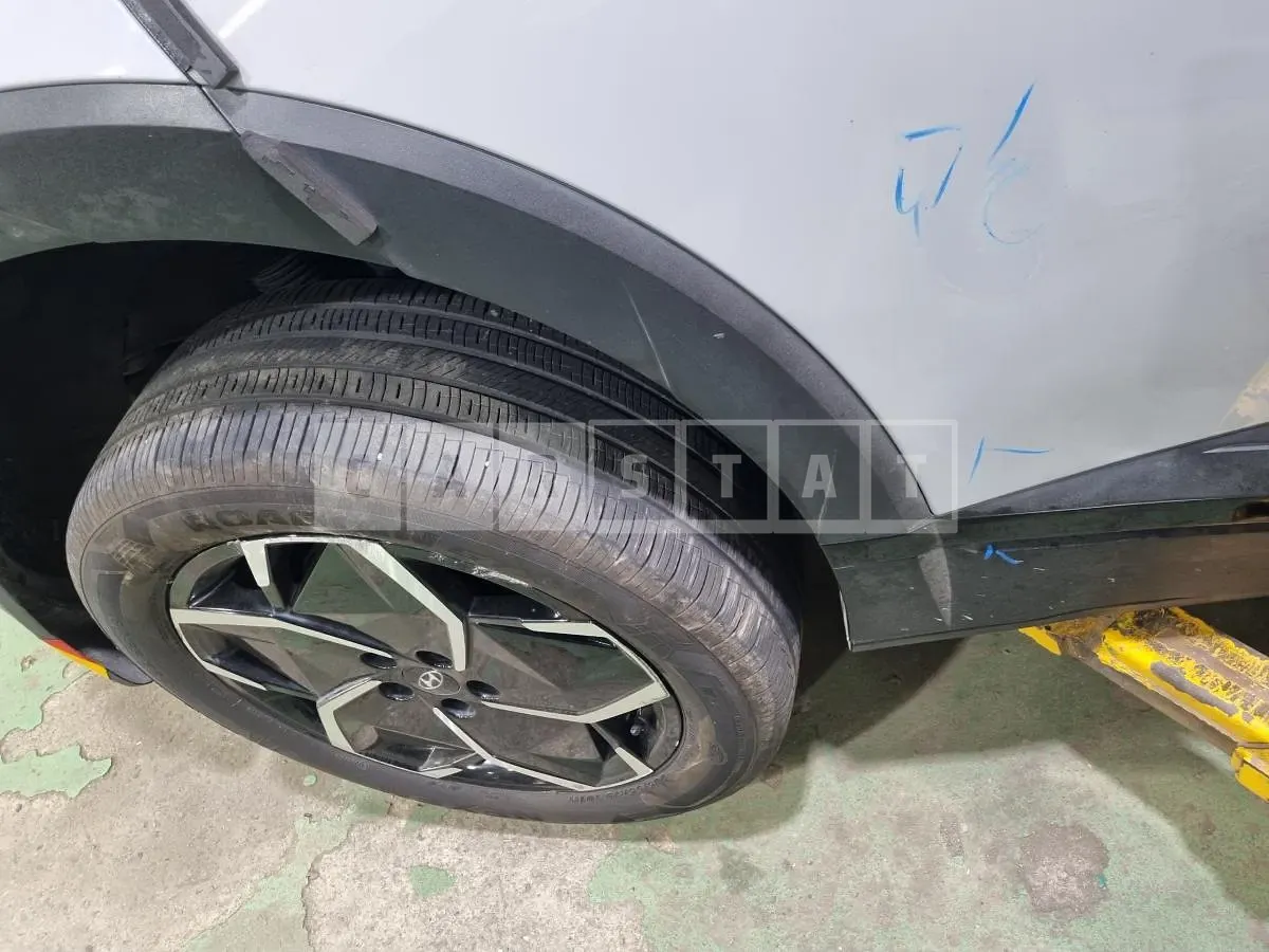 Photo 2 of 15: 2022 Hyundai IONIQ 5 — Korean insurance auction