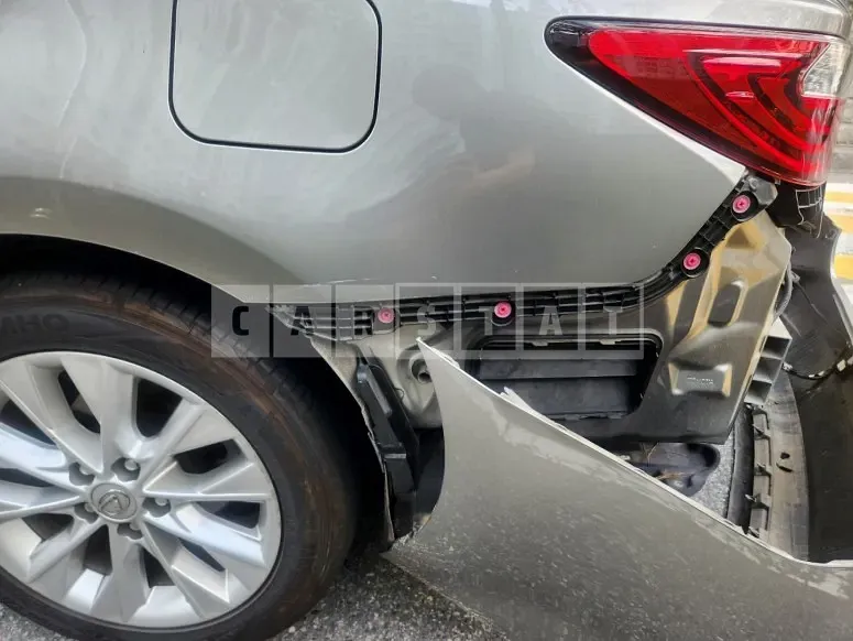 Photo 2 of 21: 2015 Lexus ES300h — Korean insurance auction