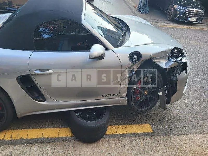 Photo 2 of 17: 2024 Porsche 718 Boxster GTS, VIN WP0CD2983RK228307 — Korean insurance auction