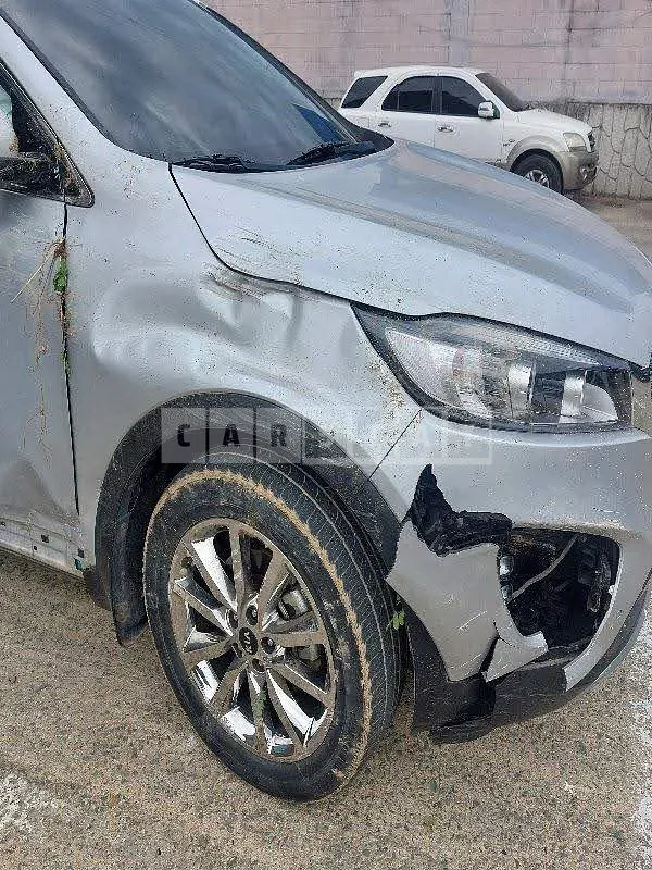 Photo 2 of 29: 2017 Kia Sorento /Sorrento, VIN KNAPH81BBHA334169 — Korean insurance auction