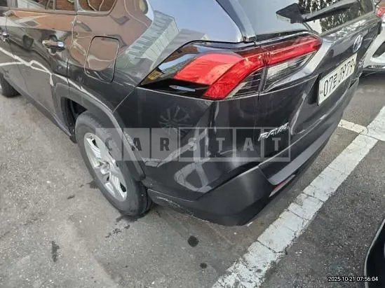 Photo 2 of 16: 2019 Toyota RAV4 Hybrid, VIN JTMW2RFV8KD503699 — Korean insurance auction