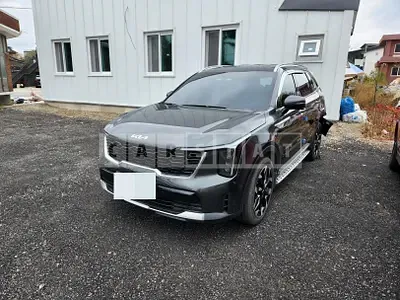 Photo 1 of 8: 2023 Kia Sorento 2.2 (4WD), VIN KNARK81BHRA247608 — Korean insurance auction