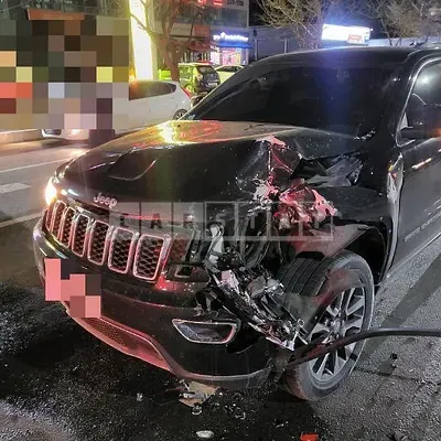 Photo 1 of 8: 2018 Jeep Zipgrand Cherokee, VIN 1C4RJFBG7JC158546 — Korean insurance auction
