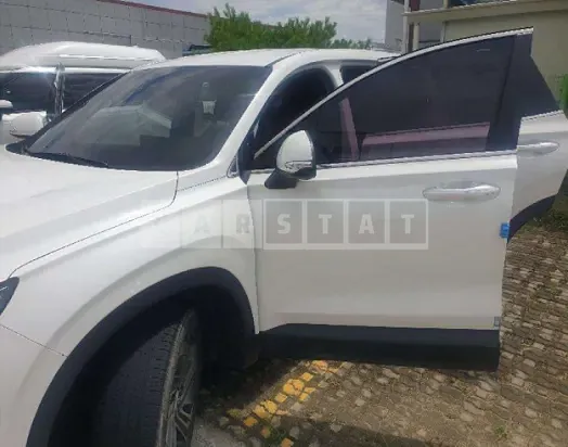 Photo 2 of 11: 2021 Hyundai Santa Fe — Korean insurance auction