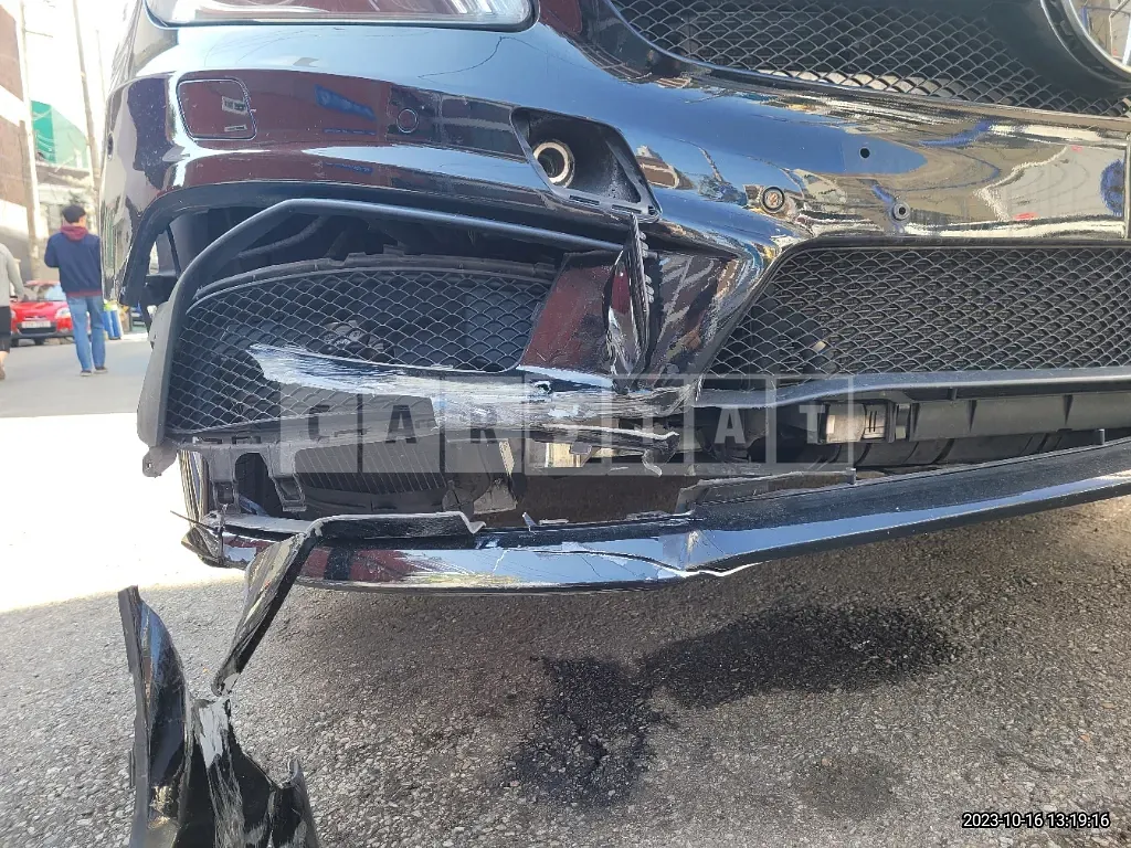 Photo 2 of 39: 2015 Mercedes-Benz A45 AMG 4Matic, VIN WDDBF5CB5FJ365199 — Korean insurance auction